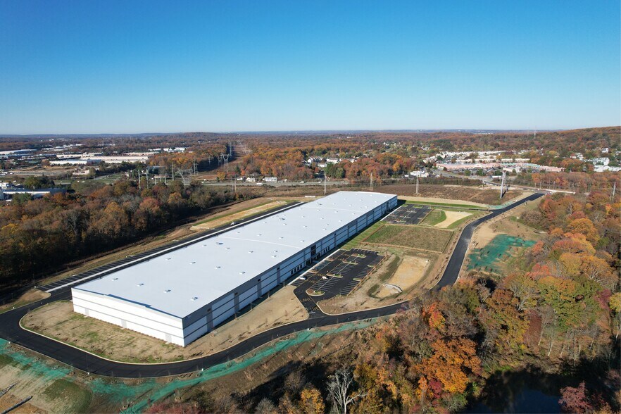 700 Dusk Run Rd, Newark, DE à louer - Photo de l’immeuble – Image 2 sur 7