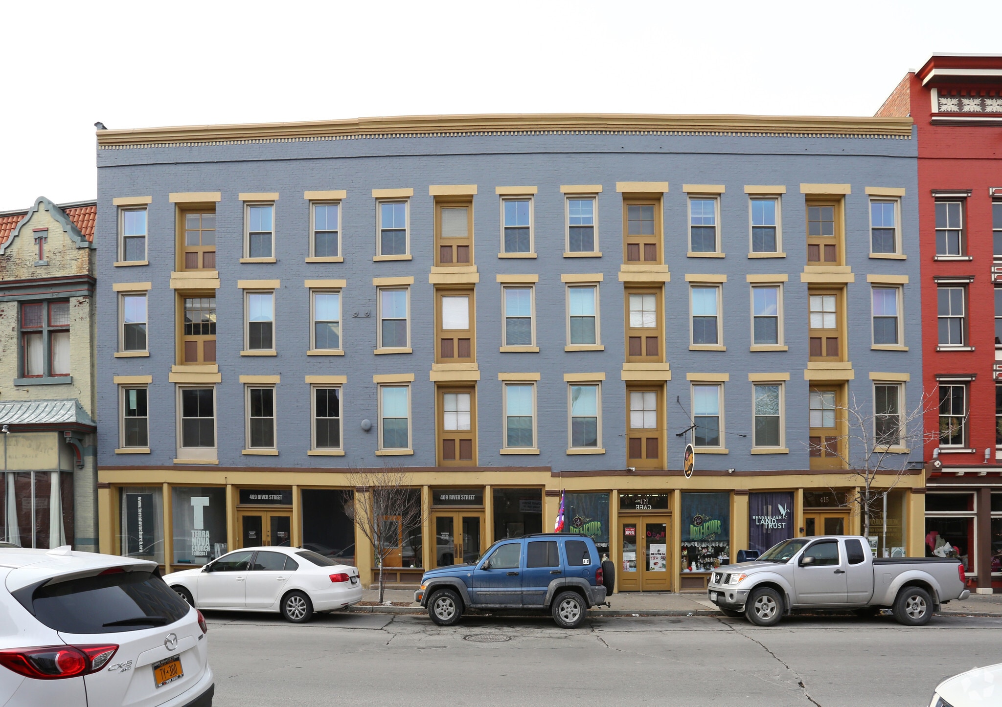 409-415 River St, Troy, NY à louer Photo principale– Image 1 sur 15