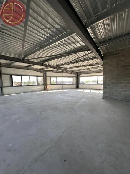 Local commercial dans Carbonne à louer - Photo intérieure – Image 3 sur 8