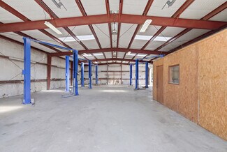 Plus de détails pour 320 S S Wilcox St, Rockdale, TX - Local commercial à vendre