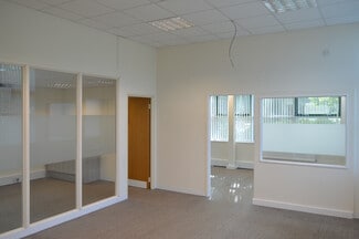Plus de détails pour 15-16 Auckland Park, Milton Keynes - Bureau à louer
