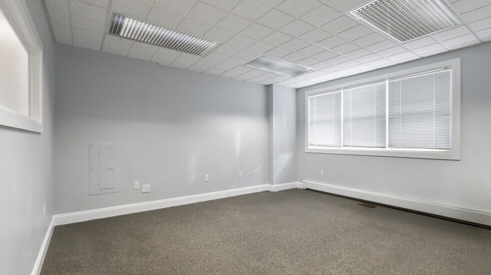 104 Bridge Rd, Salisbury, MA à vendre - Photo de l’immeuble – Image 3 sur 44