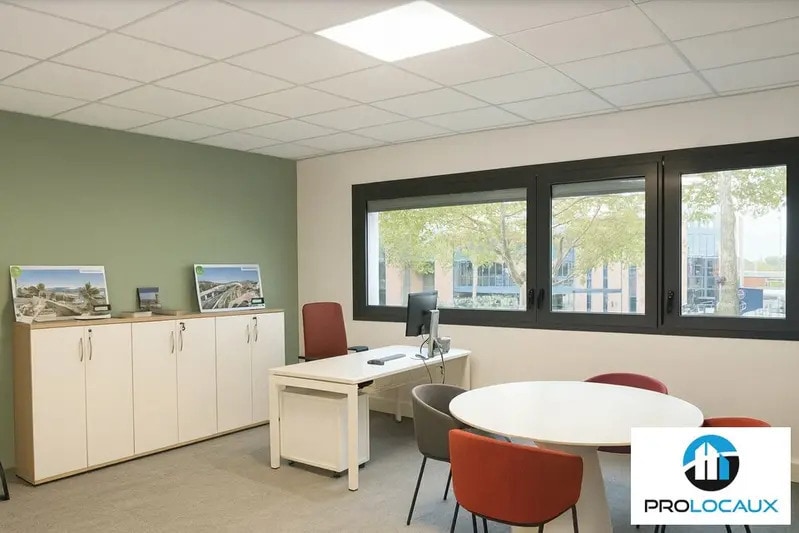 Local d'activités dans Camon à vendre - Photo de l’immeuble – Image 2 sur 3
