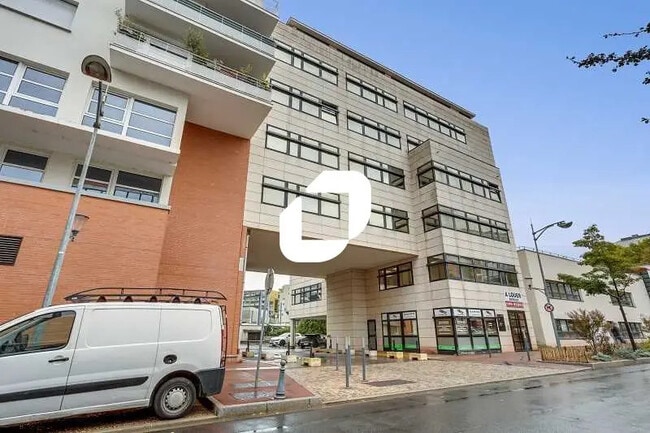 Plus de détails pour Bureau à louer