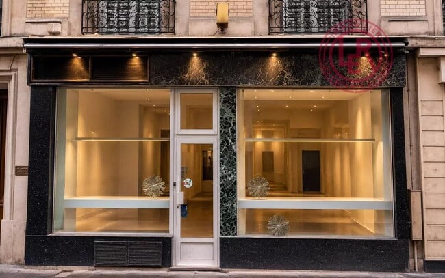 Plus de détails pour Local commercial à louer
