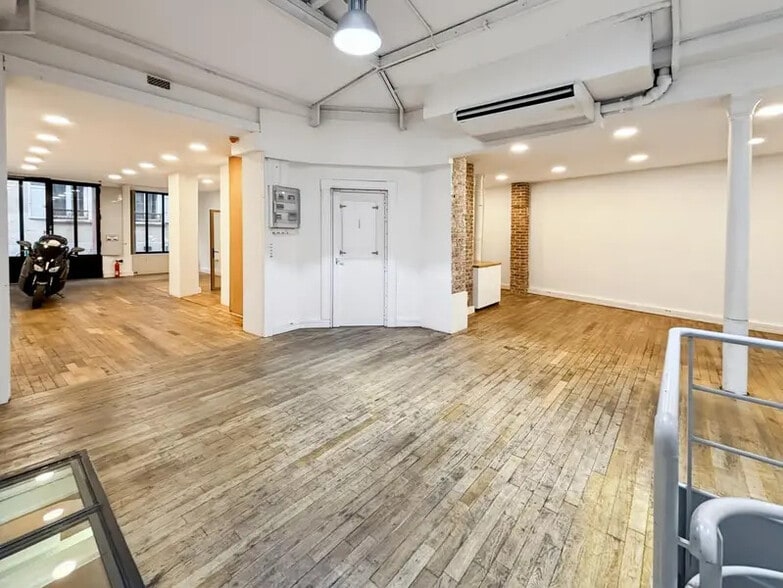 Bureau dans Paris à louer - Photo de l’immeuble – Image 2 sur 8