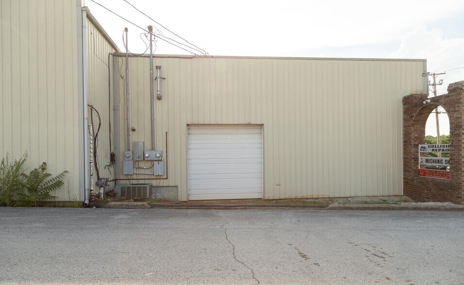 118 E Davis St, Stockton, MO à vendre - Photo de l’immeuble – Image 3 sur 15