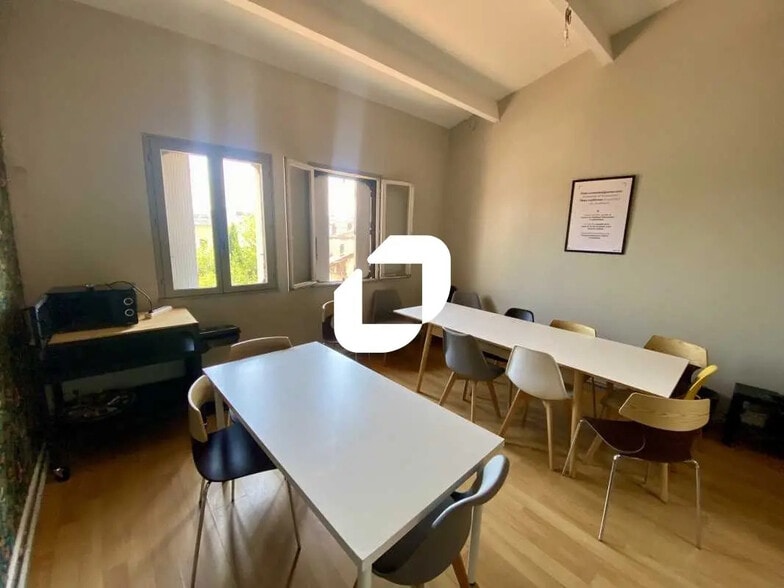 Bureau dans Bordeaux à louer - Photo de l’immeuble – Image 3 sur 4