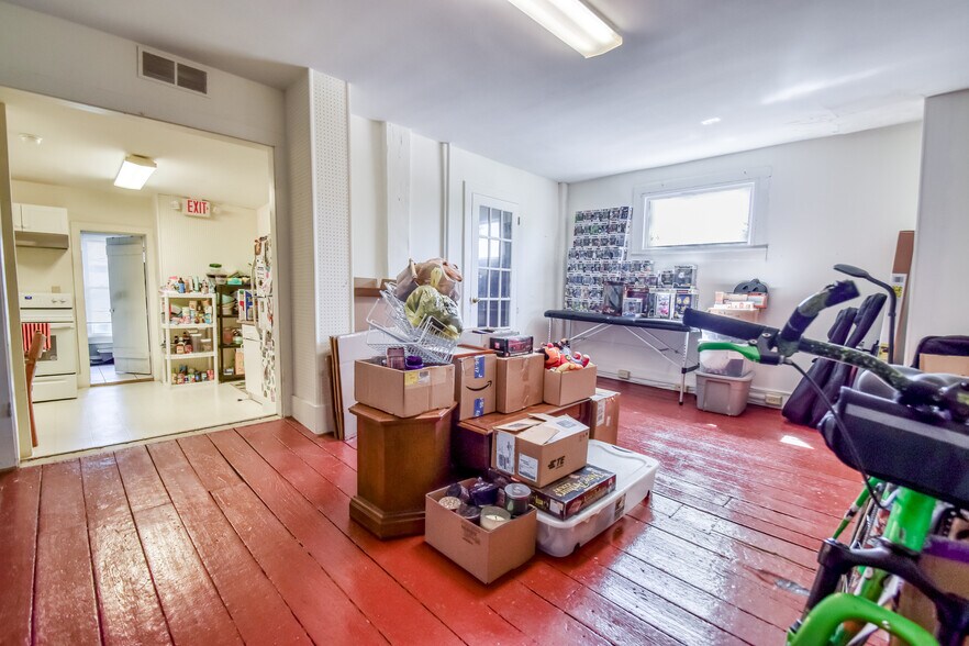 13-15 Main St, Madison, OH à vendre - Photo intérieure – Image 3 sur 27