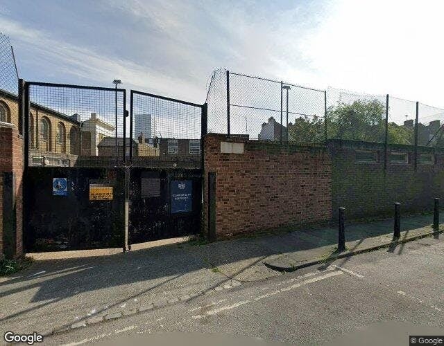 23 Teversham Lane, Londres à louer - Photo principale – Image 1 sur 3