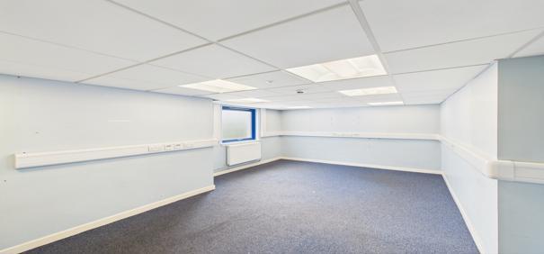 40 Dougrie Road, Glasgow à vendre - Photo de l’immeuble – Image 3 sur 9