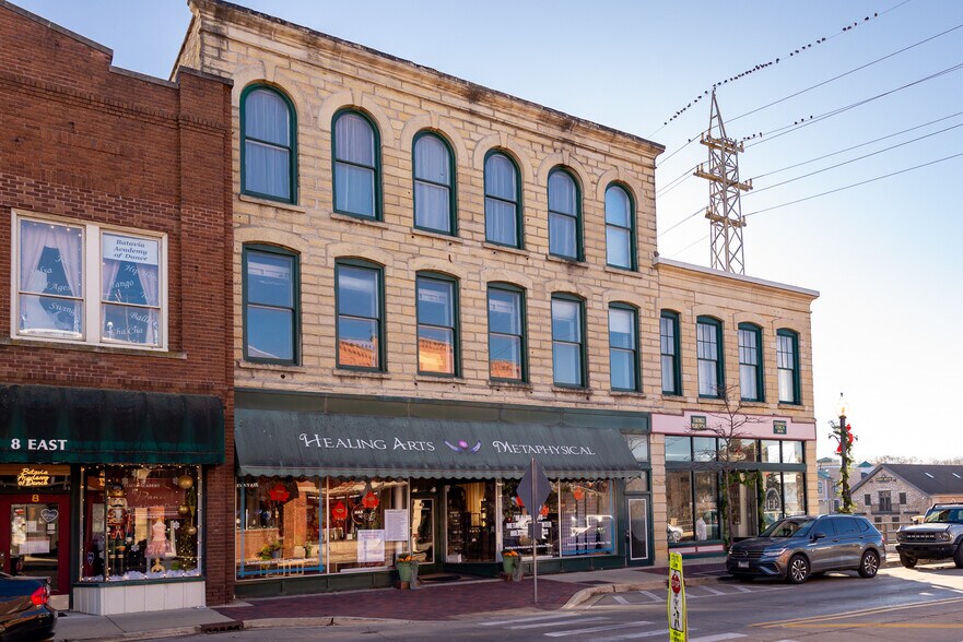 4 E Wilson St, Batavia, IL à vendre - Photo de l’immeuble – Image 1 sur 7