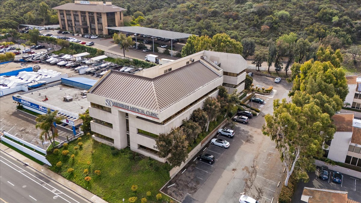 3633 Camino del Rio S, San Diego, CA à louer Photo principale– Image 1 sur 7