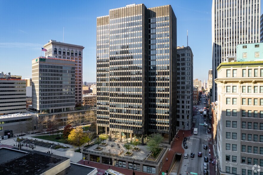 100 N Charles St, Baltimore, MD à louer - Photo de l’immeuble – Image 2 sur 15