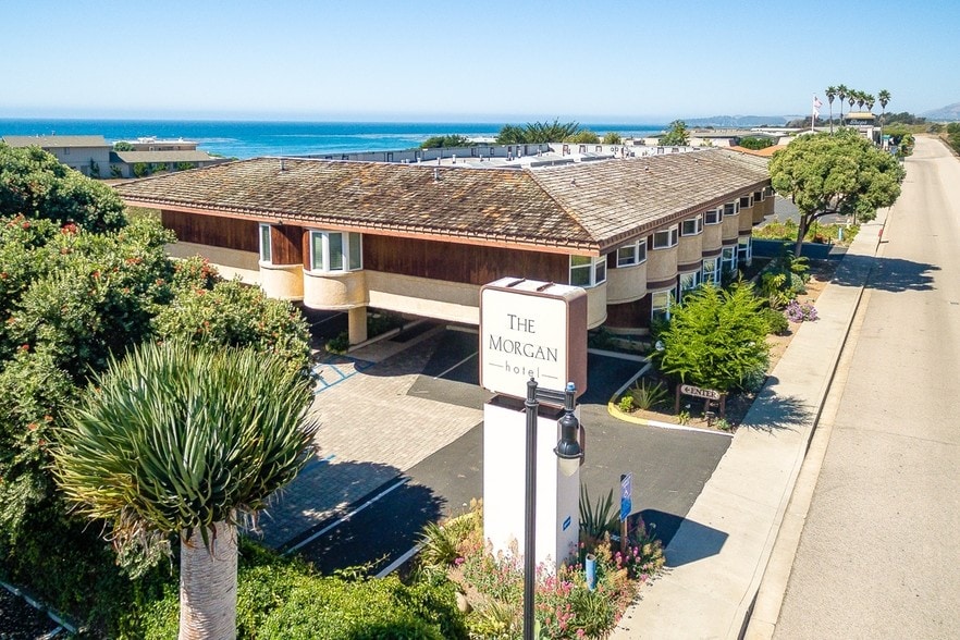 9135 Hearst Dr, San Simeon, CA à vendre - Photo principale – Image 1 sur 14