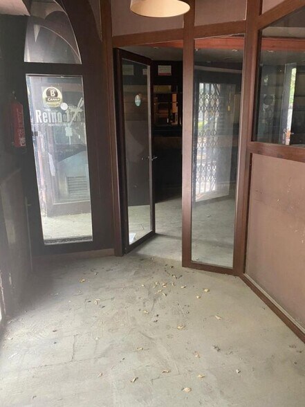 Local commercial dans València à louer - Photo de l’immeuble – Image 2 sur 18