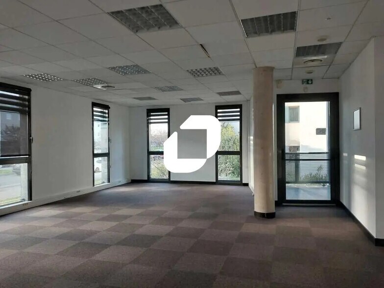 Bureau dans Montpellier à louer - Photo de l’immeuble – Image 2 sur 9