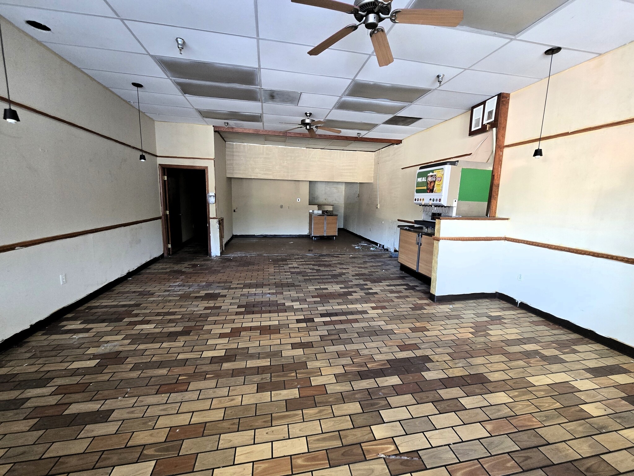 324 Towne Center Dr, Abingdon, VA à louer Photo intérieure– Image 1 sur 3