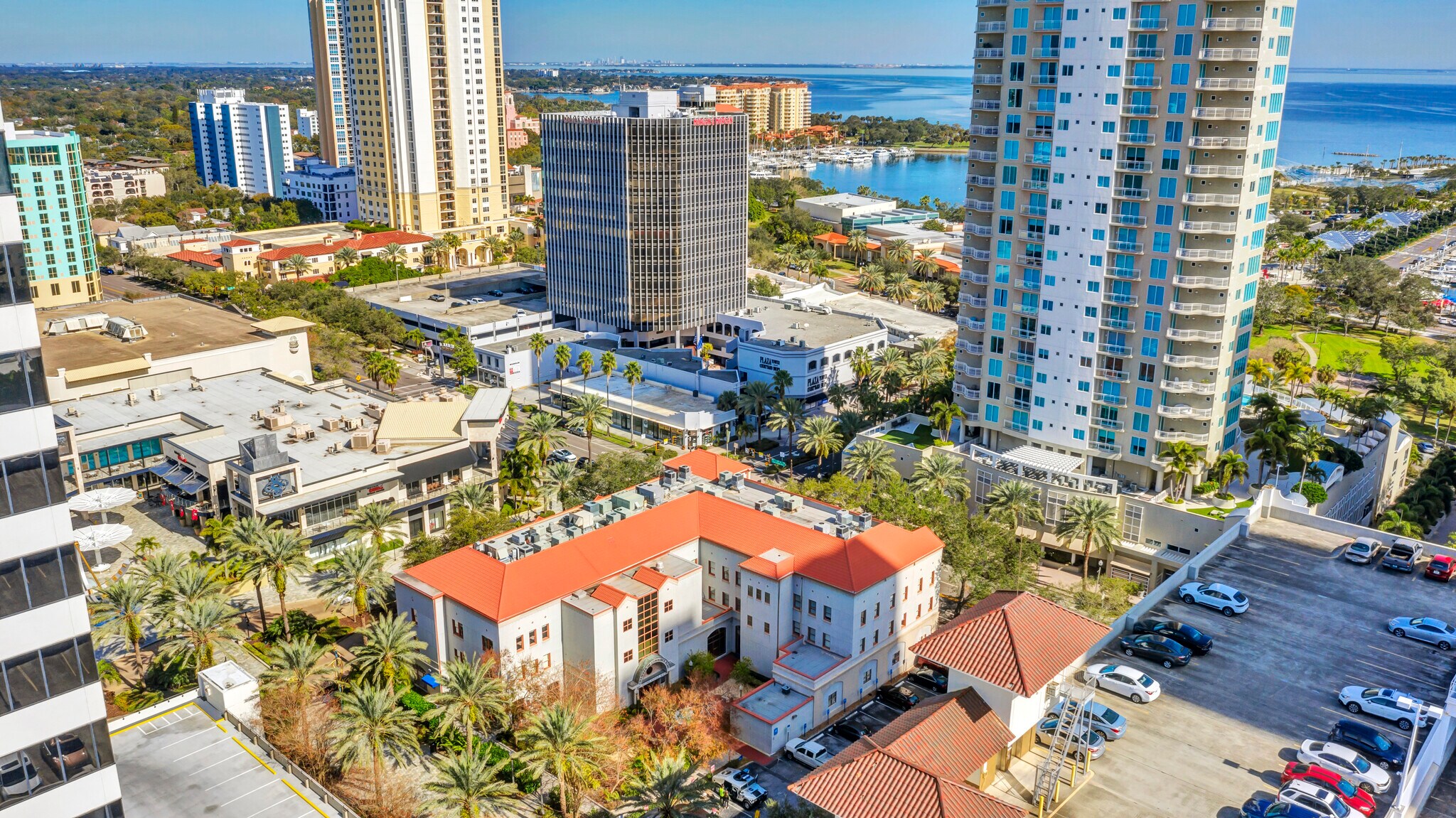 100 2nd Ave N, Saint Petersburg, FL à louer Aérien– Image 1 sur 3