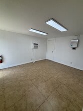 1200-1340 Stirling Rd, Dania Beach, FL à louer Photo intérieure– Image 2 sur 7