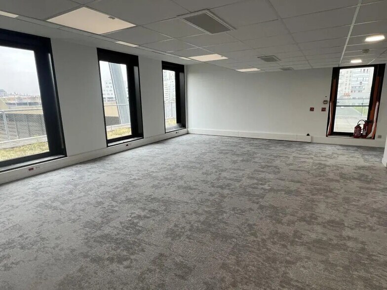 Bureau dans Nantes à louer - Photo de l’immeuble – Image 3 sur 12