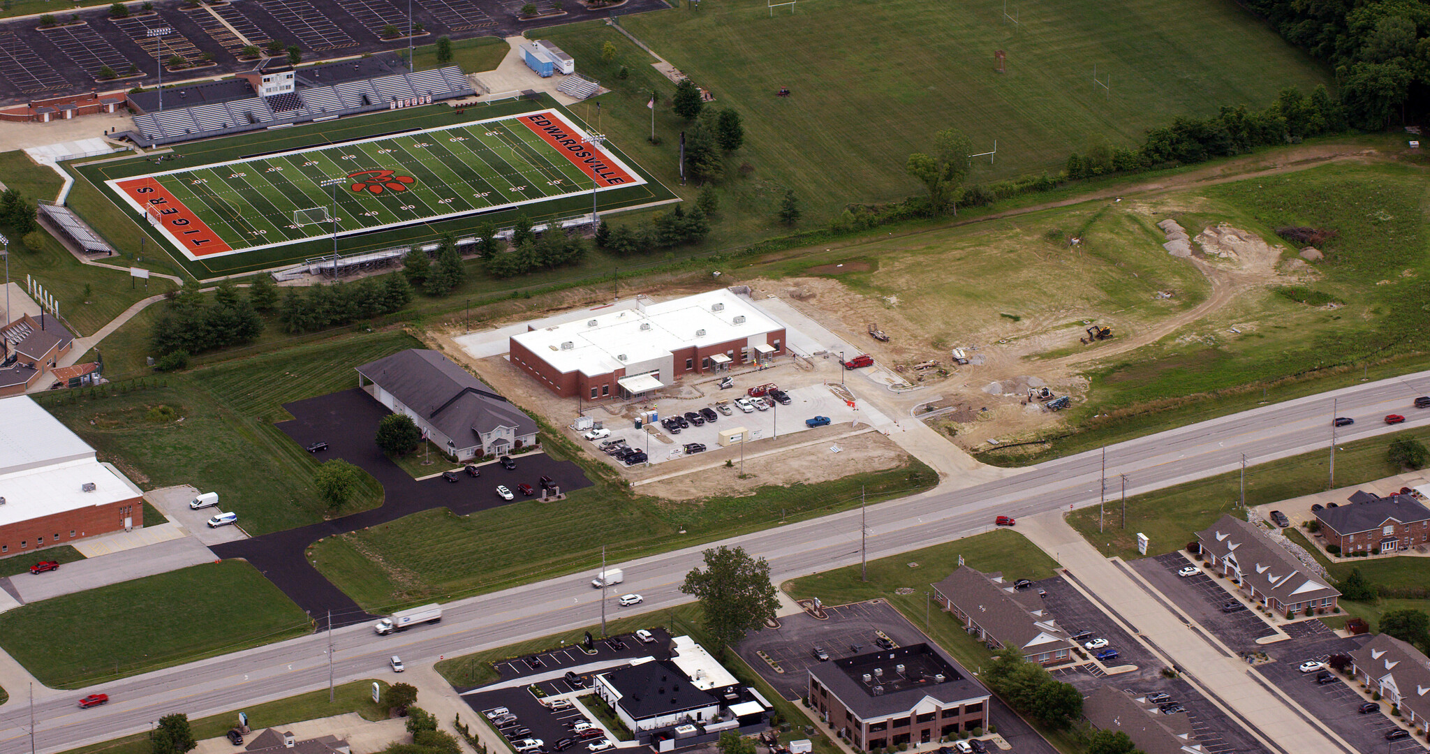 1188 S State Route 157, Edwardsville, IL à louer Photo principale– Image 1 sur 5