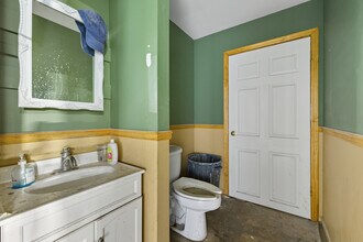 801 W Grant Hwy, Marengo, IL à louer Photo intérieure– Image 2 sur 8