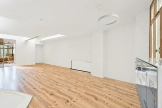 64 Rue La Boétie, Paris à louer Photo intérieure– Image 2 sur 8