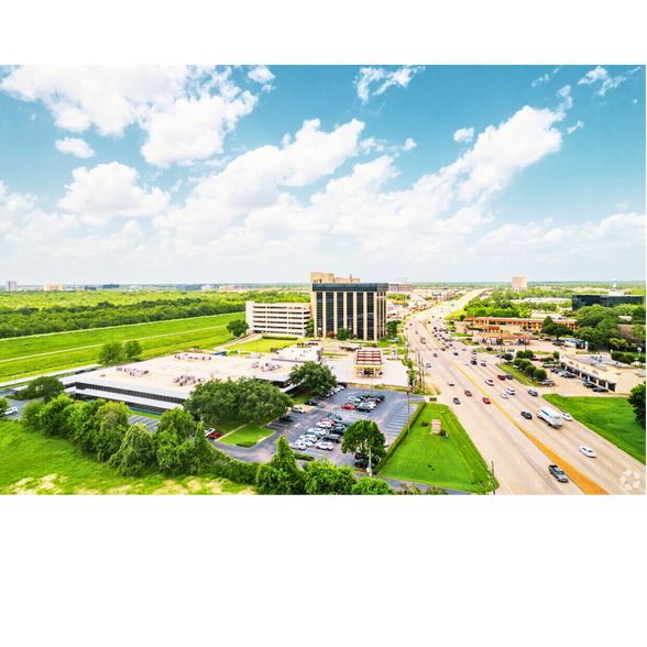 810 Highway 6 S, Houston, TX à louer - Photo de l’immeuble – Image 2 sur 7