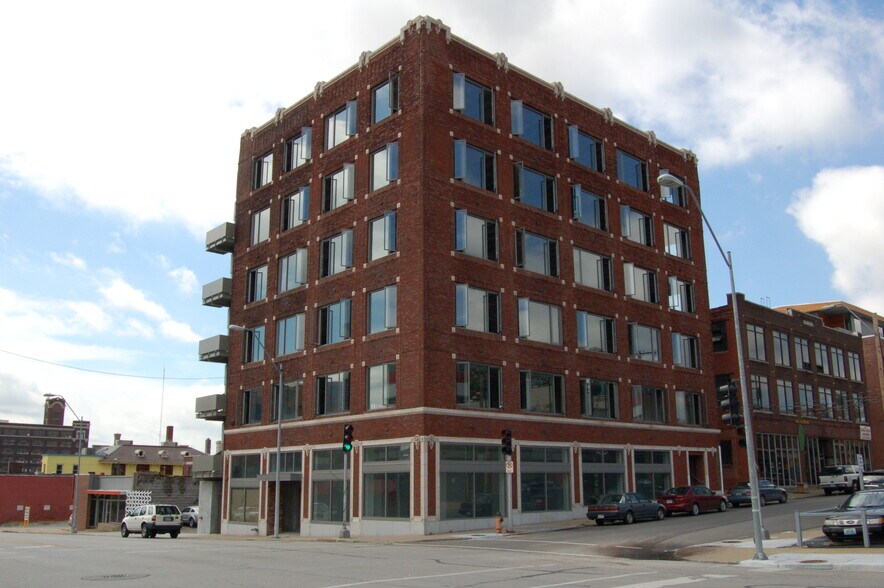 1800 Baltimore Ave, Kansas City, MO à louer - Photo de l’immeuble – Image 2 sur 11