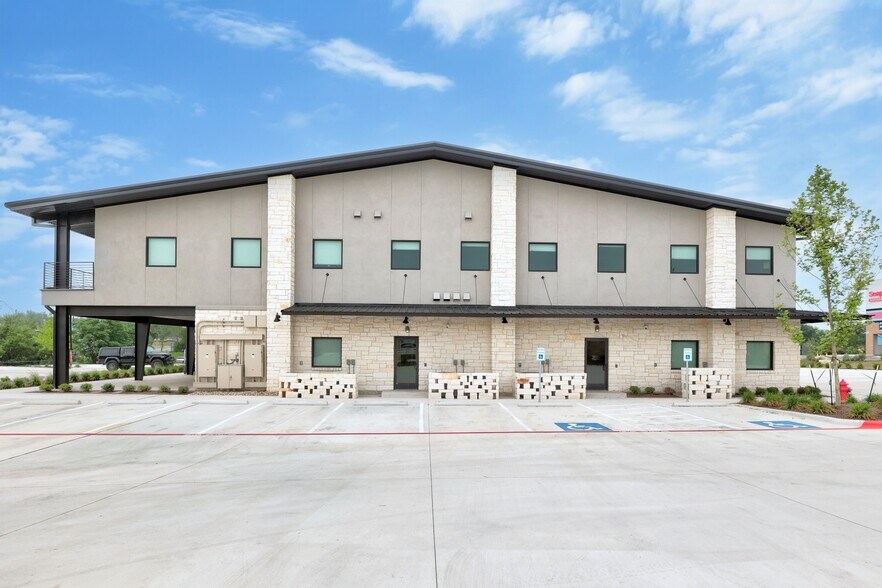 730 S Bell Blvd, Cedar Park, TX à louer - Photo de l’immeuble – Image 2 sur 54