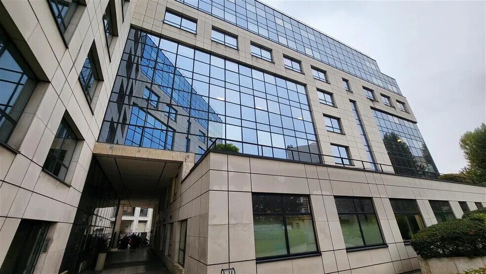 Bureau dans Boulogne-Billancourt à louer - Photo de l’immeuble – Image 1 sur 7