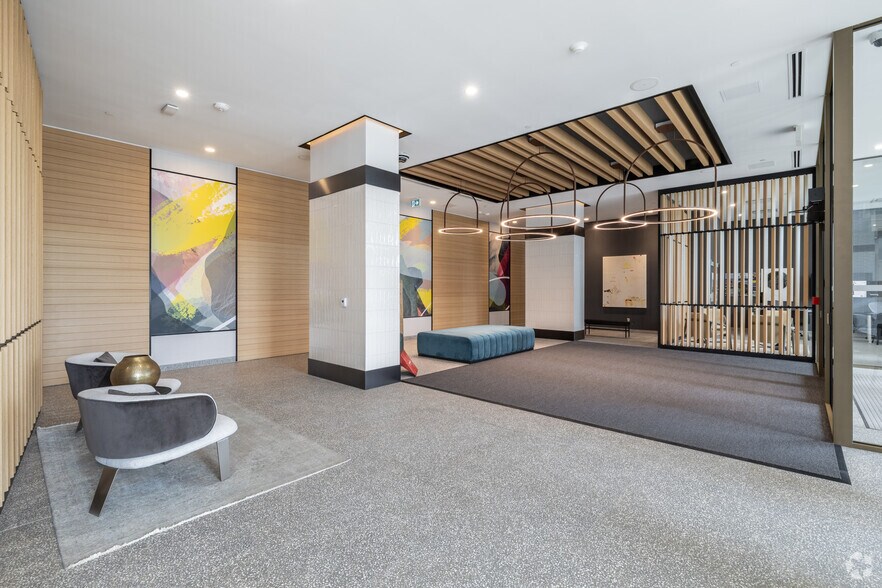 300 Mcrae Av, Ottawa, ON à louer - Hall d’entrée – Image 3 sur 30