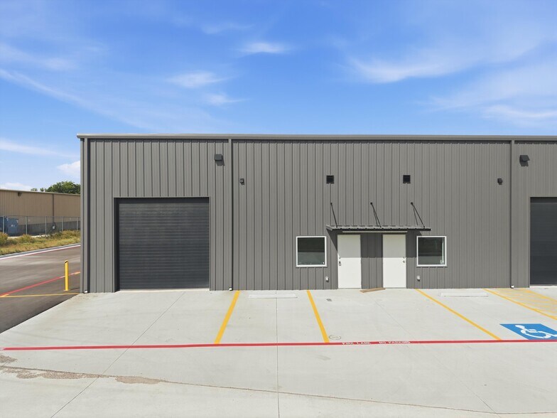 109 - 117 Ava dr, Hewitt, TX à louer - Photo de l’immeuble – Image 3 sur 6