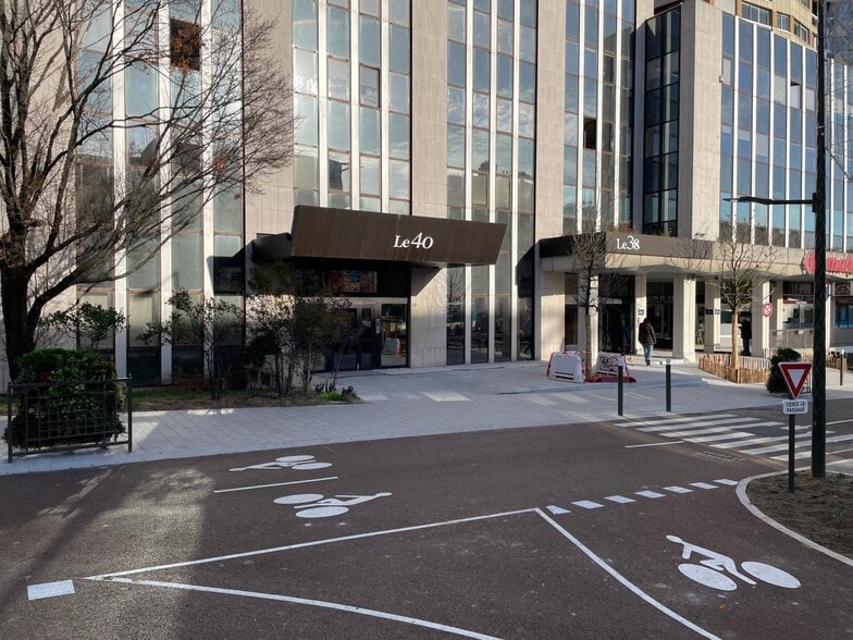 40 Boulevard Henri Sellier, Suresnes à louer - Photo de l’immeuble – Image 2 sur 19