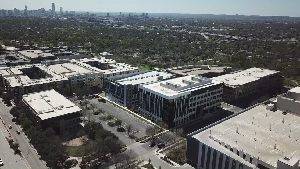 1401 Philomena St, Austin, TX à louer - Vidéo sur l’annonce professionnelle – Image 2 sur 14