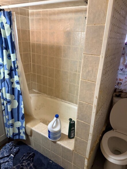876 Stuyvesant Ave, Irvington, NJ à vendre - Photo intérieure – Image 2 sur 12