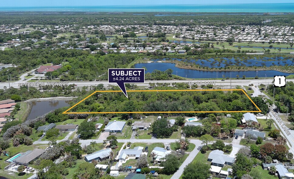 6425 SE Poinciana Ln, Hobe Sound, FL à vendre - Photo principale – Image 1 sur 2