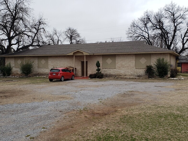 1116 SW H Ave, Lawton, OK à louer - Photo principale – Image 1 sur 3