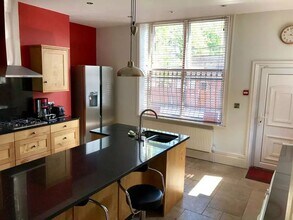 175 Chorley New Rd, Bolton à louer Photo intérieure– Image 2 sur 4