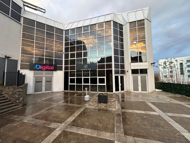 13 Keith St, Hamilton à louer - Photo de l’immeuble – Image 2 sur 4