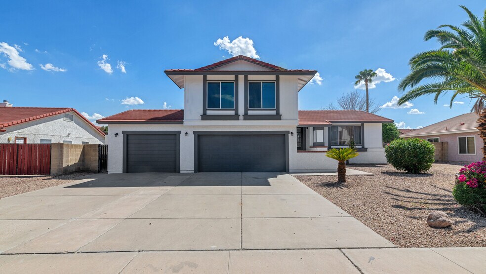 1927 E Crocus Dr, Phoenix, AZ à louer - Photo de l’immeuble – Image 3 sur 49