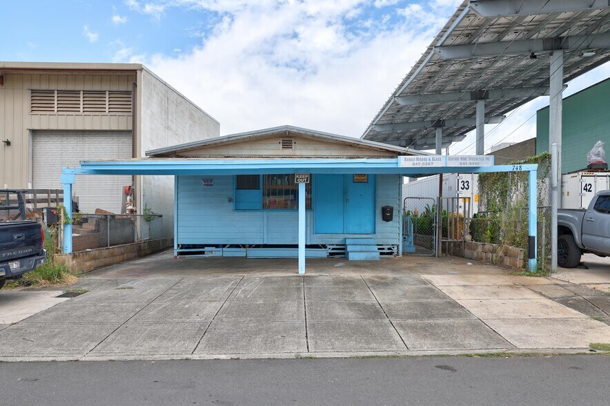 748 Gulick Ave, Honolulu, HI à vendre - Photo de l’immeuble – Image 1 sur 21