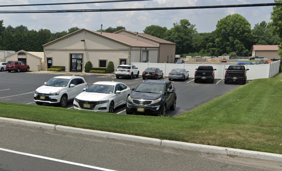 275 State Route 79 N, Morganville, NJ à louer - Photo de l’immeuble – Image 1 sur 4