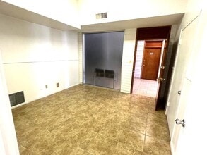 5008 W Glendale Ave, Glendale, AZ à louer Photo intérieure– Image 1 sur 1