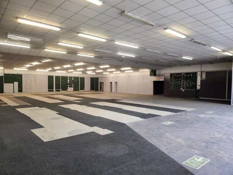 32 Waterloo Rd, Stoke On Trent à vendre - Photo de l’immeuble – Image 1 sur 10