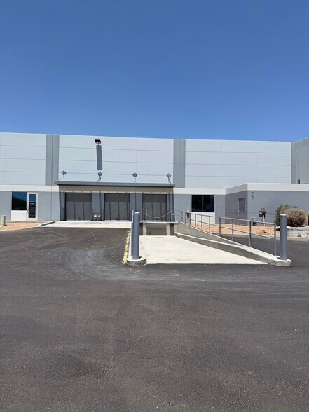 3157 E Elwood St, Phoenix, AZ à louer - Photo de l’immeuble – Image 2 sur 5