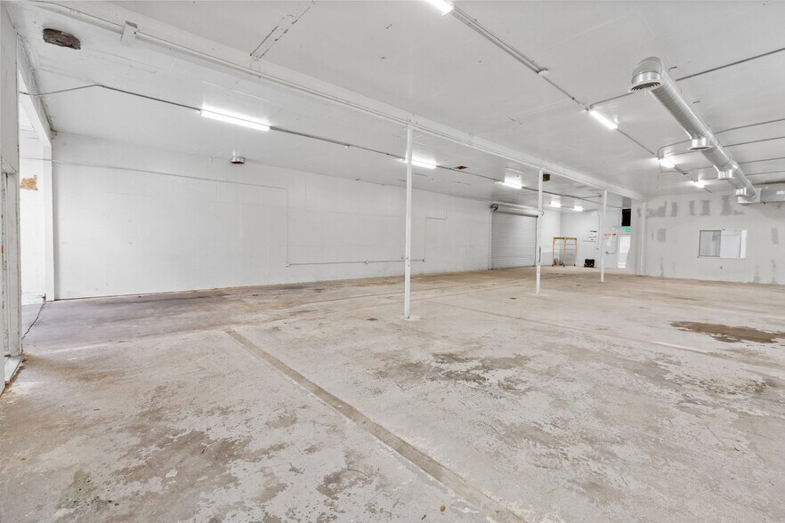 11285 Goss St, Sun Valley, CA à vendre - Photo de l’immeuble – Image 3 sur 16