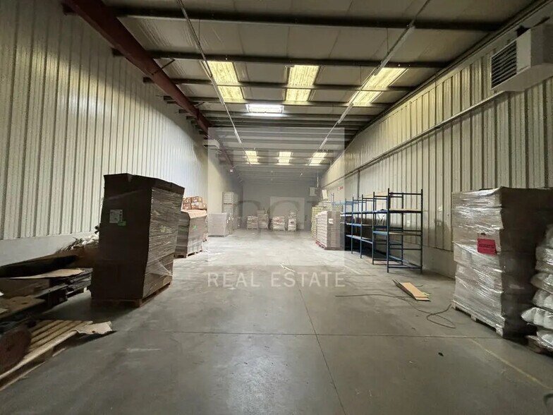 Local d’activités dans Beynost à louer - Photo intérieure – Image 2 sur 7