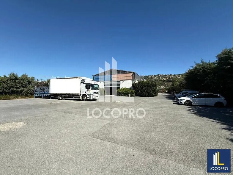 Local d’activités dans Nice à louer - Photo de l’immeuble – Image 1 sur 12